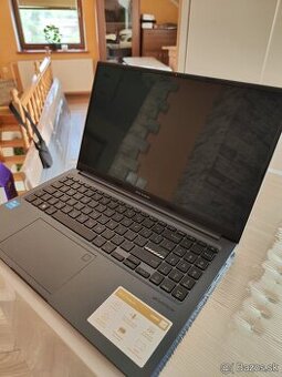 Asus vivobook 15x 2.8k oled 120hz