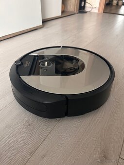 Predám vysávač iRobot Roomba i7