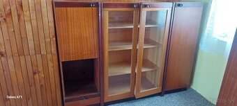 Obyvacia stena za flasu dobreho vina alebo kavu