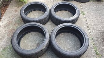 285 40 R22 Zimné pneu Pirreli