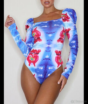Body prettylittlething M/L