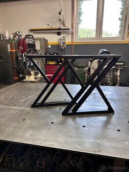 Nohy na konferenčný stolík