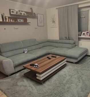 Konferenčný stolík