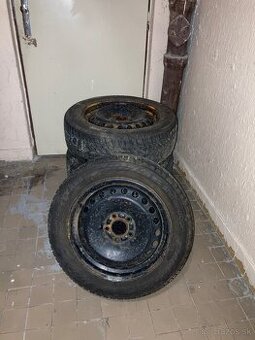 ZIMNA SADA PNEU 205/55 R16 + disky – (DOT 2019)