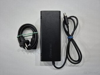 Originál napájací zdroj na XBOX 360E