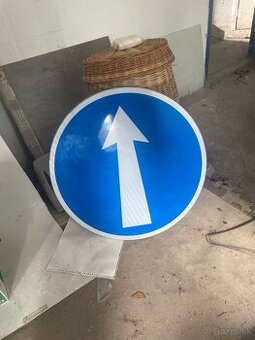 Dopravná značka jednosmerka