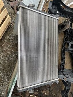 Chladič vody passat b6 3.2 v6