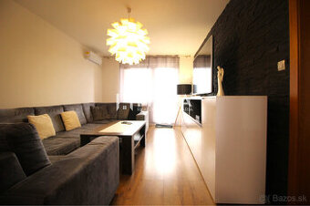 EXKLUZÍVNE NA PREDAJ LUXUSNÝ 3-izbový byt v Medzilaborciach