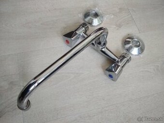 Kuchynska bateria na stenu