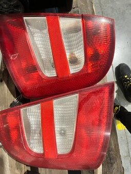 Škoda fabia zadné svetla