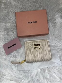 Peňaženka Miu miu
