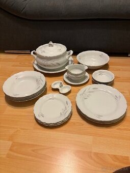 Jedálenská súprava riadu