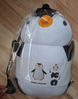 Vankúš a hračka 2v1 Pinguin