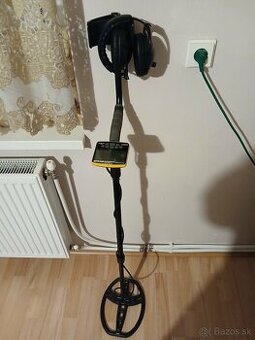 Predám detektor kovov Garrett Apex