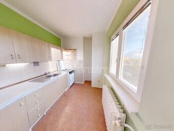 Dvojizbový byt na Rúbanisku I v pôvodnom stave.