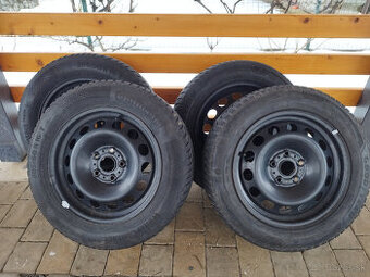 Predám plechové disky R16 so zimnými pneumatikami