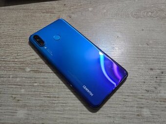 Huawei P30 Lite 256gb plnefunkcny ma len jemne znamky pouziv