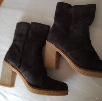 Dámske nízke čižmy zn. ESPRIT