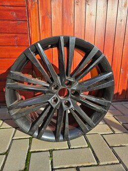 Skoda Ronal 8JxR19 cierny