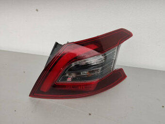Peugeot 308 T9 HB Lift pravé zadné svetlo