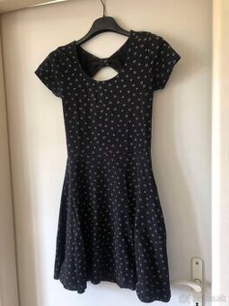 Šaty Clockhouse srdiečkové veľ. XS