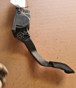 Plynový pedál Citroen C4 9680565880