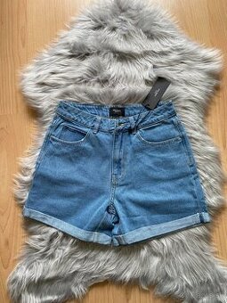 2x riflové kraťasy s visačkou