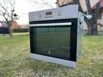 Elektrická rúra Electrolux