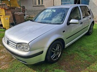 Rozpredám golf 4 bez hrdze