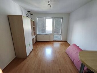 Prenájom garzonky 25 m2 Dolný Kubín