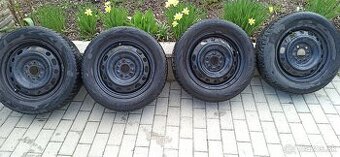 Zimna sada Nokian WR D4 205/60 R16, 5x114,3