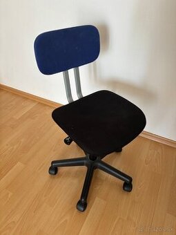 Kancelárske kreslo