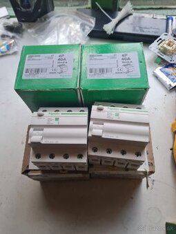 Elektro instalacny material
