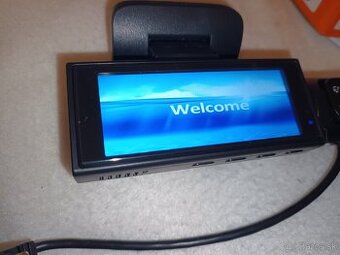 Kamera do auta s 128GB KARTOU NOVA