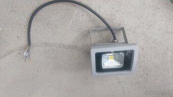 LED lampa/reflektor vonkajšia 10W, 2900-3100K,IP65