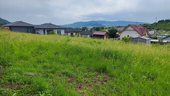 Záhradka o výmere 762 m2, s možnosťou výstavby malej chatky,