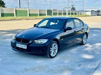 BMW e90 318i benzin sedan R17 nová STK a EK