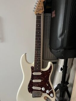 FENDER SQUIER