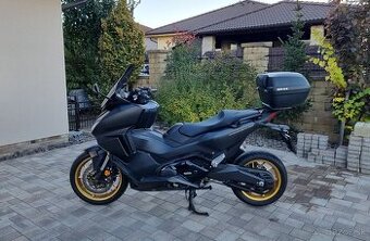 Honda NSS Forza 750