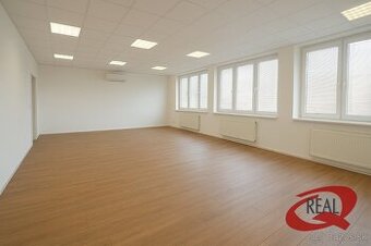 BEZ PROVÍZIE/ KANCELÁRSKE PRIESTORY V RUŽINOVE