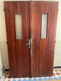 Staršie dvokridlove dvere