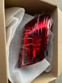 Seat Leon hatchback zadné svetlo LED