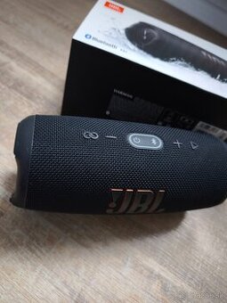 JBL Charge 5 čierny