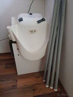 Stolička na kŕmenie