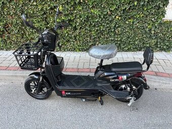 Elektro skútr / elektrokoloběžka 350W – všestranná mobilita