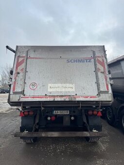 Sklápací náves Schmitz