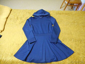 dievčesnké šaty alebo tunika 146cm