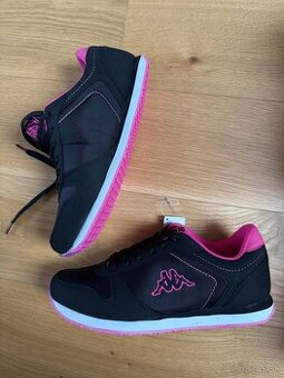 nove tenisky zn.Kappa v.38