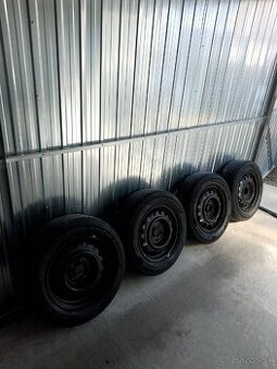 Predám kolesá R15 s letnými pneumatikami