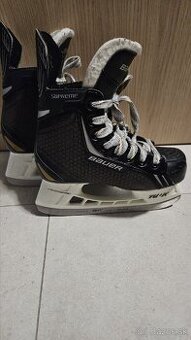 KORČULE BAUER SUPREME PRO ,velk.33, 5